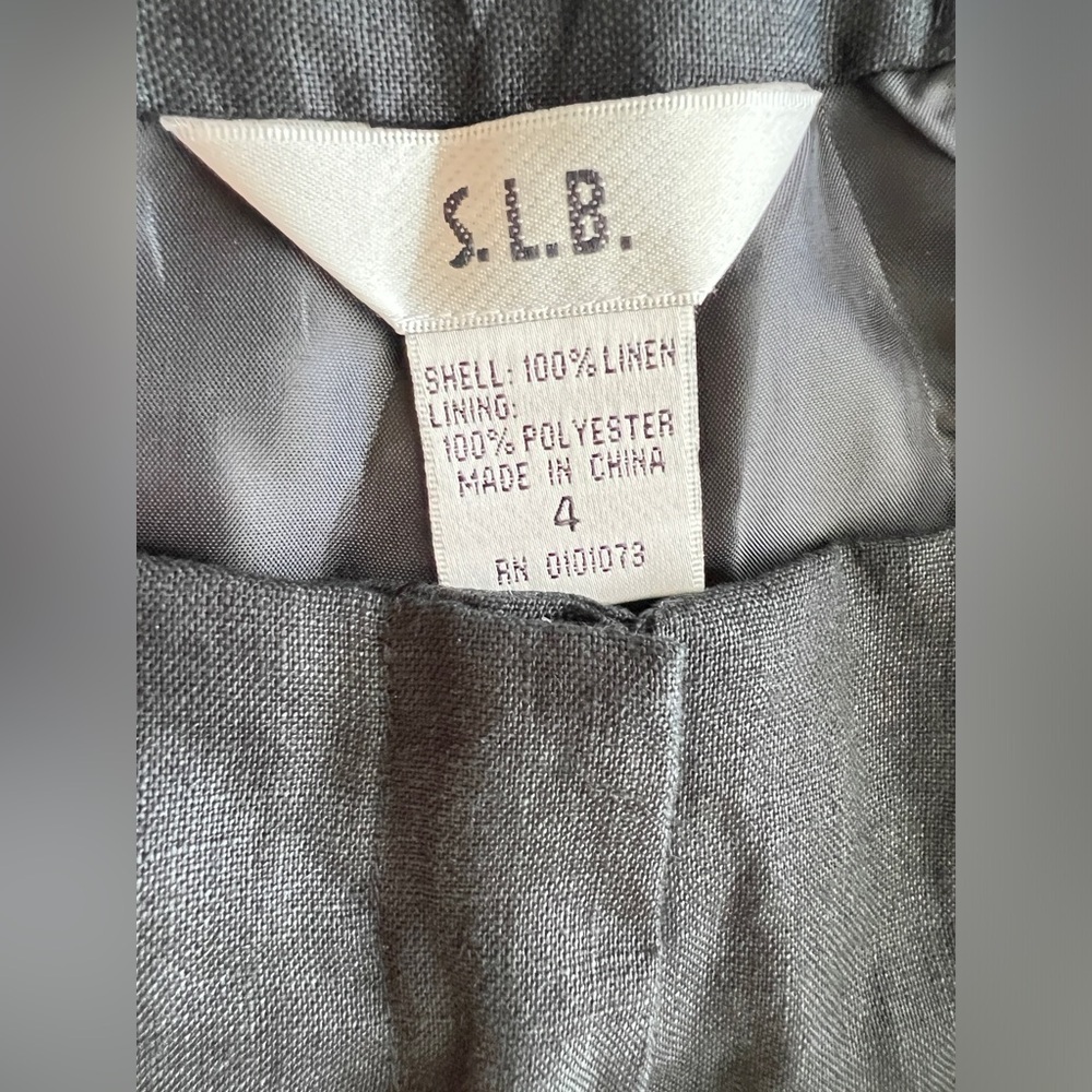 S.L.B. Womens Linen
Embroidered Crop Size 4
Pants Black Floral - Picture 5 of 5